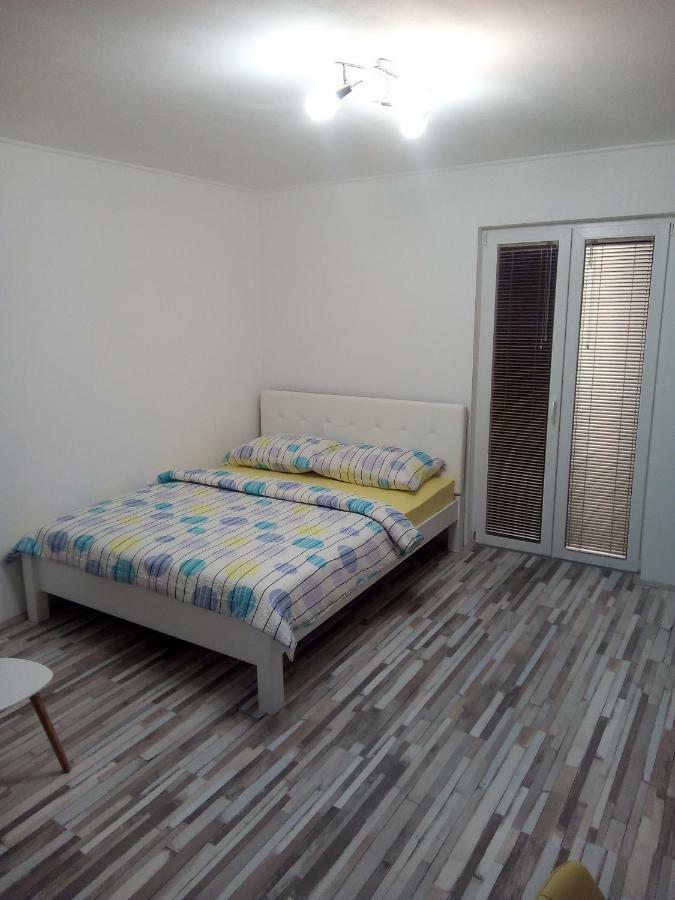 Studio Apartman Matkovic Imotski Exterior foto