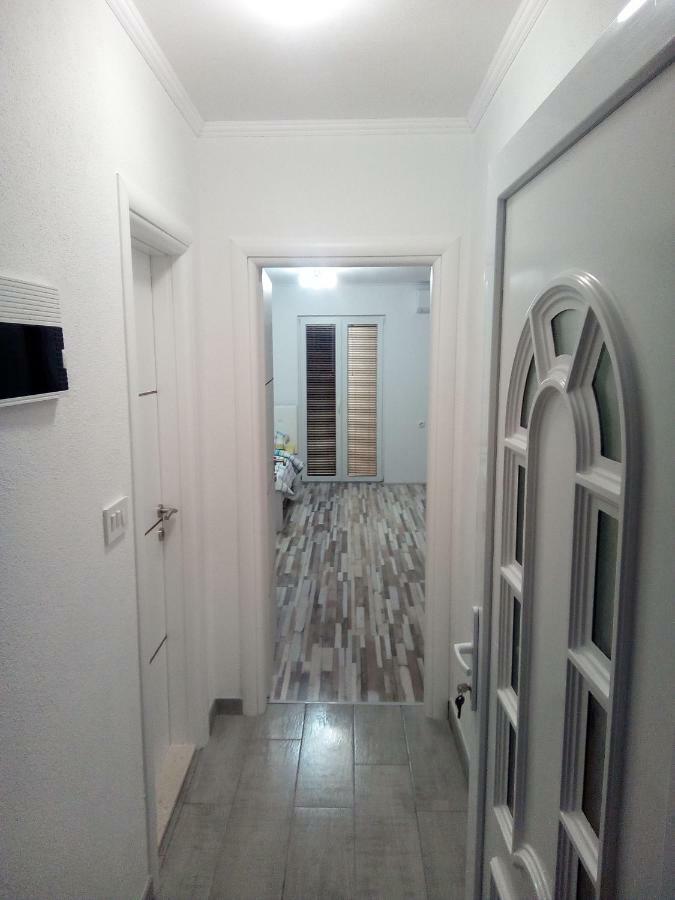 Studio Apartman Matkovic Imotski Exterior foto